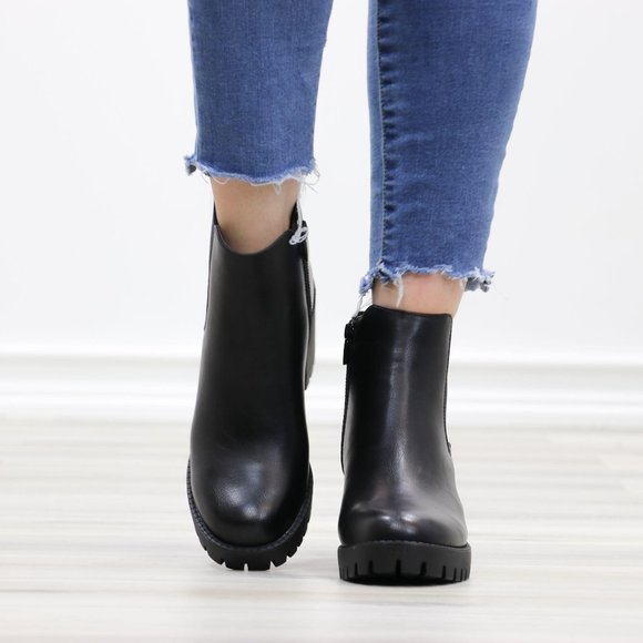 Chunky Chelsea Lug Black Ankle Boots - Picture 9 of 14